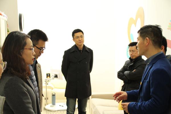 学工处周骏处长一行荇临软件工程学院,网络安全学院视察心理咨询室建